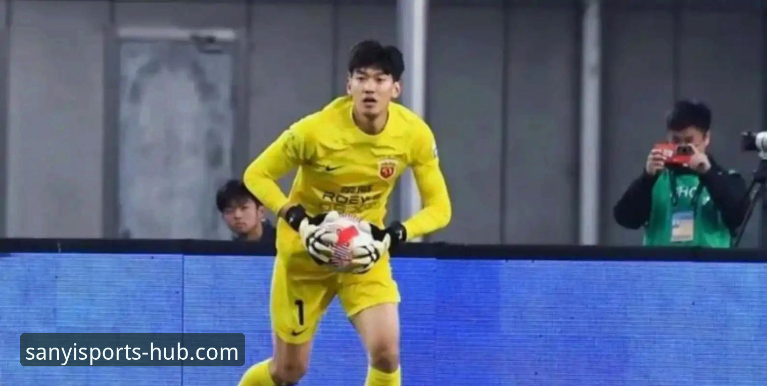 青岛海牛3-1上海海港：13年等待与一场比赛的对比，三亿体育平台深度解析